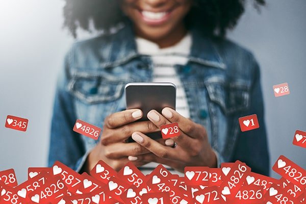 تاثیر اینستاگرام بر روابط اجتماعی